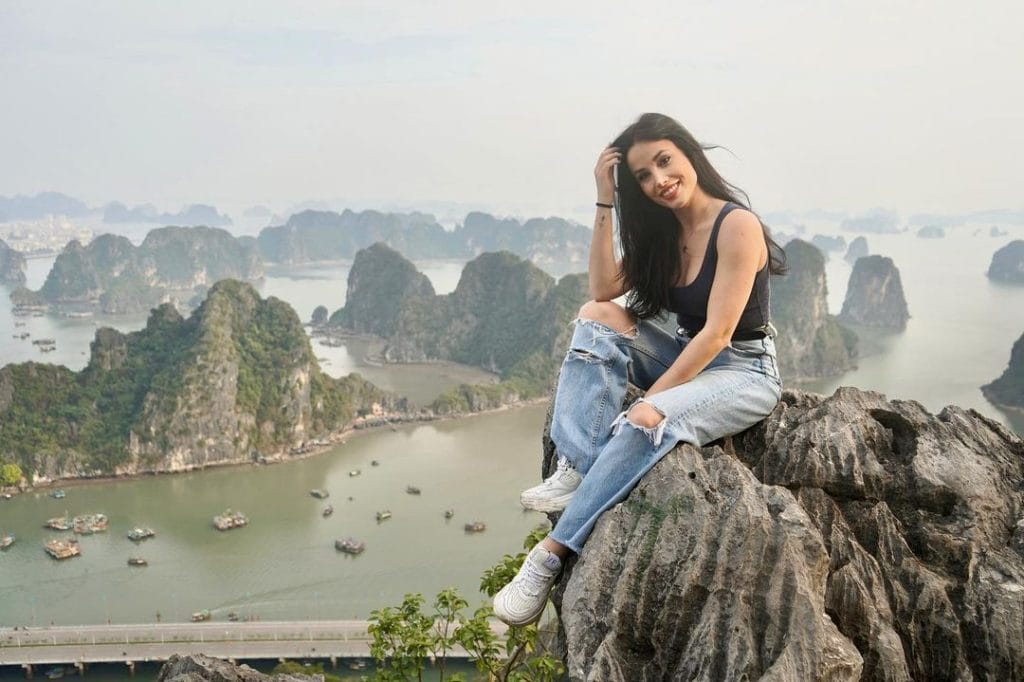 Núi Bạch Thọ (Thơ)