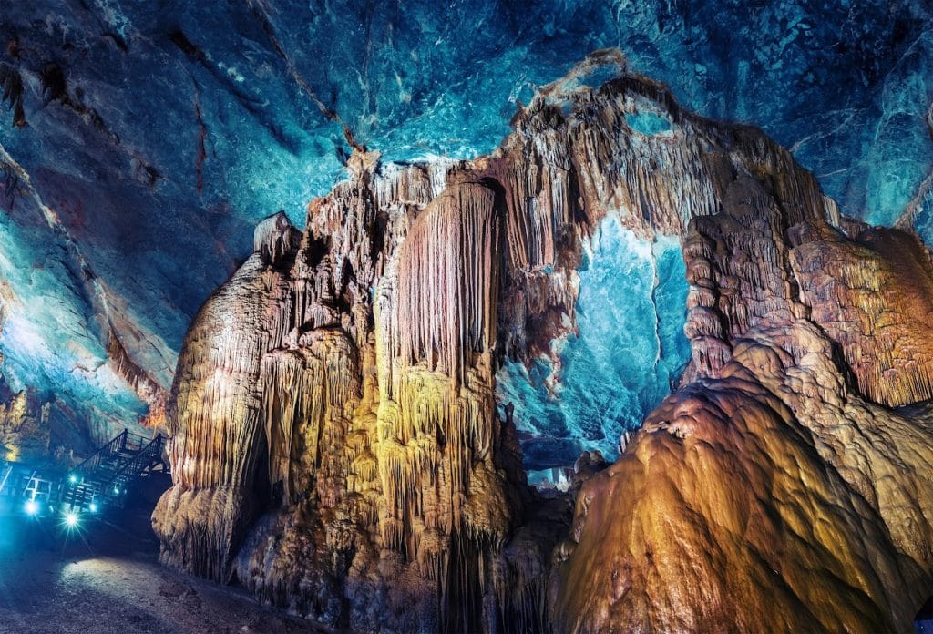 🦇 7 Best Places to Visit in Quang Binh: Top Attractions & Cave Guide 2 Paradise Cave (Thiên Đường Cave)