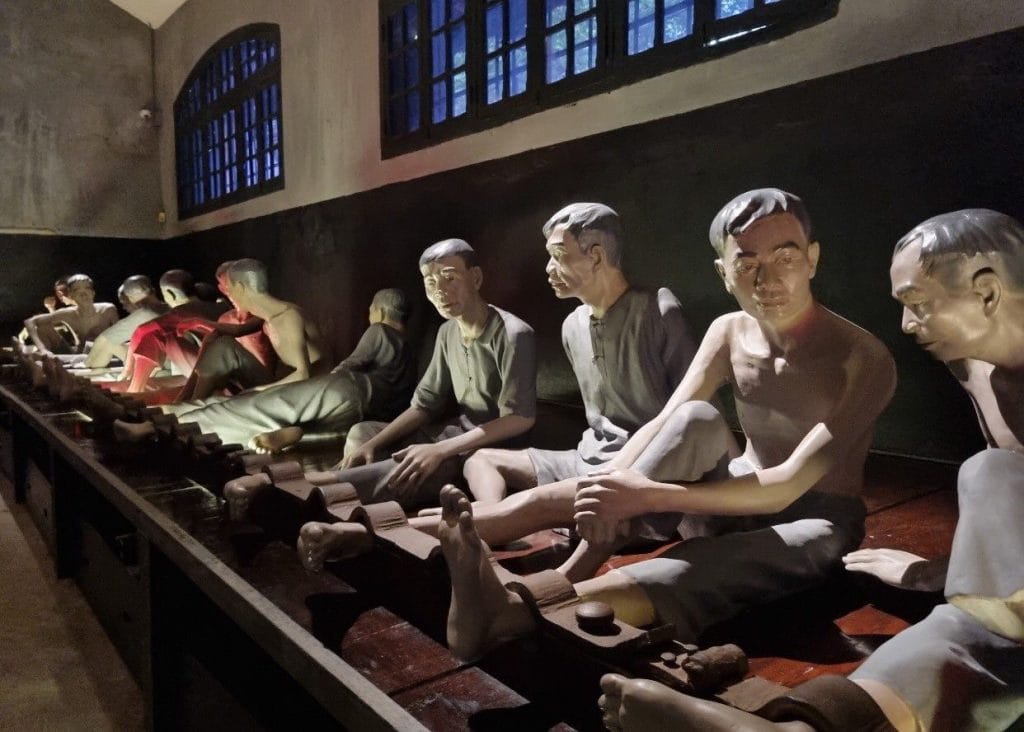 Hanoi 2 Day Itinerary 2026: 10 Best Attractions & Travel Guide MAP 6 Hoa Lo Prison