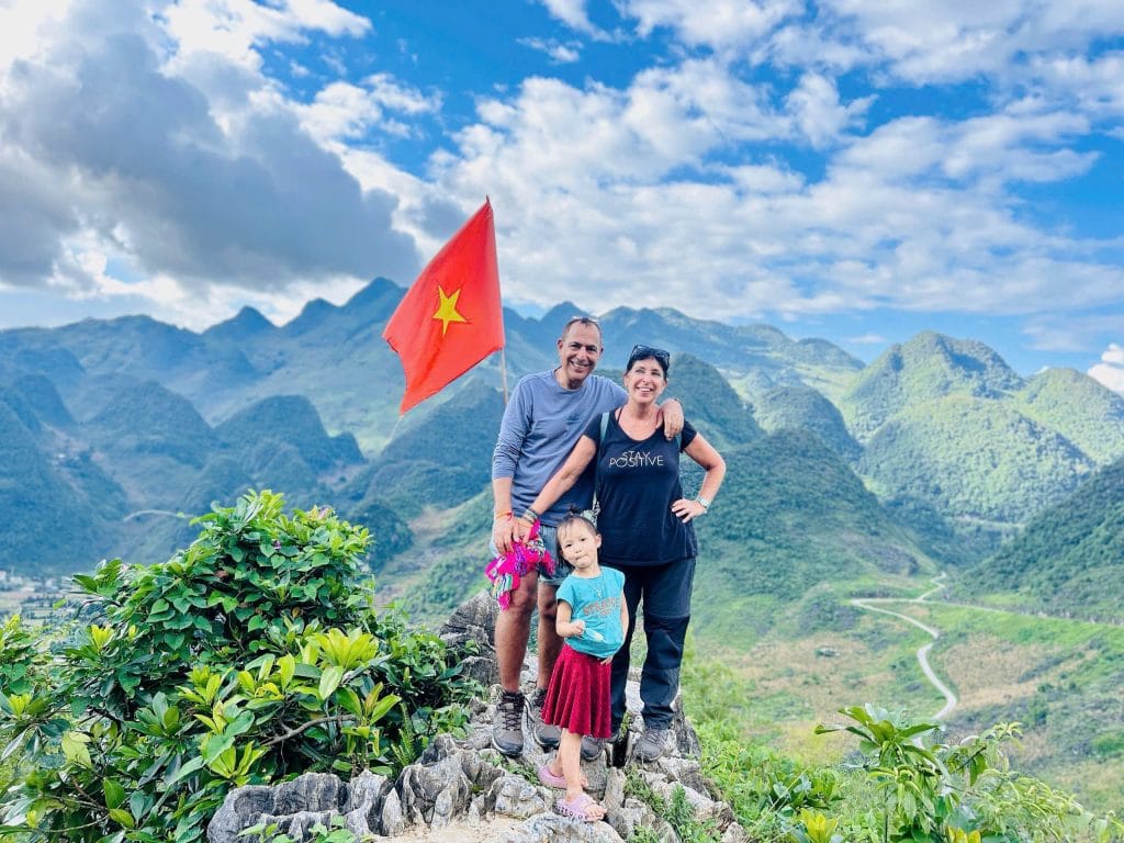 π΅ Ha Giang Loop Tour 4 Days 5 Nights: The Ultimate Off-the-Beaten-Path Expedition 8 Ha Giang Loop Tour 4 Days 5 Nights
