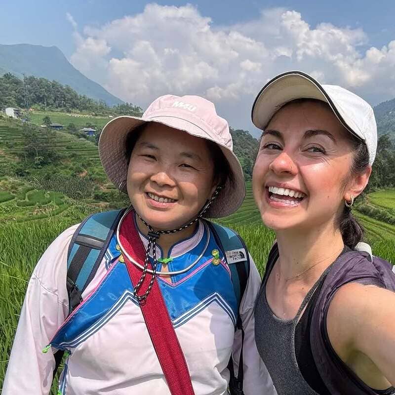Liên hệ với chúng tôi | Hỗ trợ lập kế hoạch hành trình du lịch Route Vietnam 4 Contact us mama Mao route vietnam